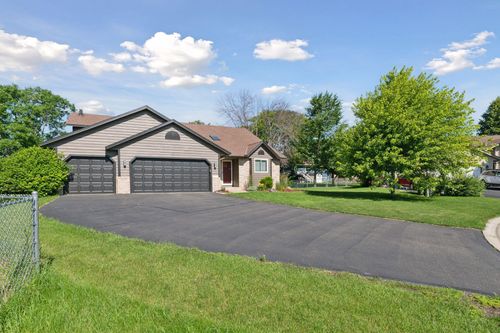 16276 Greenbriar Ct, Lakeville, MN, 55044-6110 | Card Image