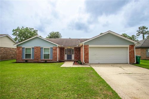 105 Yorkshire Dr, Slidell, LA, 70458-1413 | Card Image
