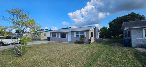 1126 Florida Ave, CLEWISTON, FL, 33440-5656 | Card Image