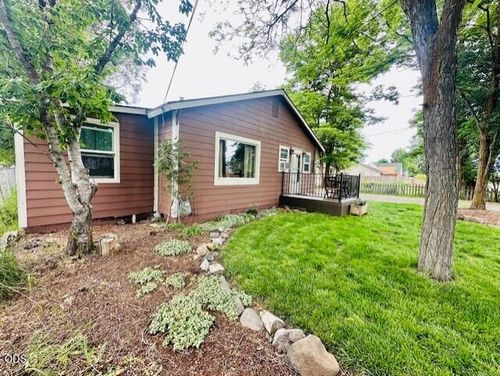 4423 Winter Ave, Klamath Falls, OR, 97603-7486 | Card Image