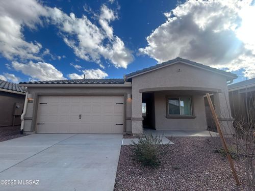 21957 E Wayward Ln, Red Rock, AZ, 85145-4065 | Card Image