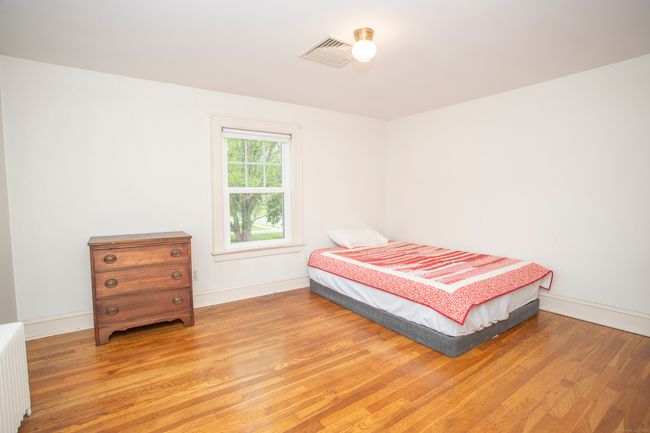 62 Lynde St, House other with 4 bedrooms, 2 bathrooms and 4 parking in Old Saybrook CT | Image 30