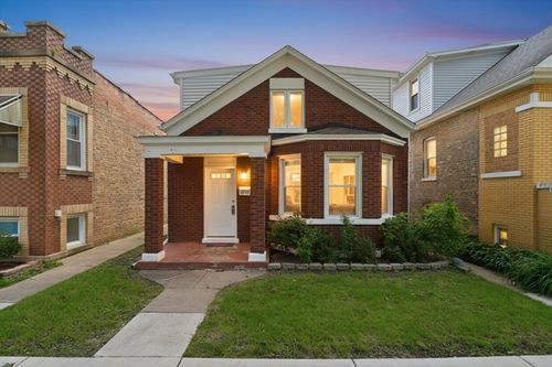2715 Harvey Ave, Berwyn, IL, 60402-2704 | Card Image