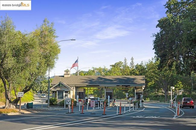 APT-4 - 1115 Running Springs Rd, Condo with 2 bedrooms, 2 bathrooms and 1 parking in Walnut Creek CA | Image 27