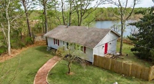 2 A St, East Wareham, MA, 02538-1230 | Card Image