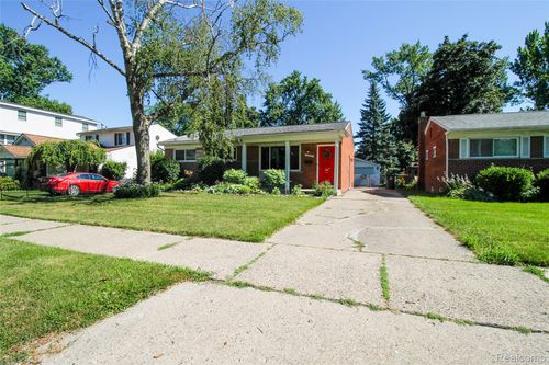 1002 E Windemere Ave, Royal Oak, MI, 48073-2858 | Card Image
