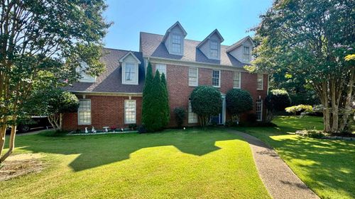 132 Plantation Gate Cv, Cordova, TN, 38018-7410 | Card Image