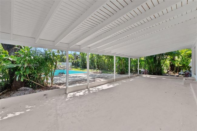 10635 Ne 11 Th Ct, House other with 3 bedrooms, 2 bathrooms and null parking in Miami Shores FL | Image 8