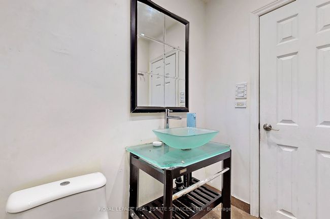 15 Waxham Rd, House other with 4 bedrooms, 2 bathrooms and 4 parking in Etobicoke ON | Image 20