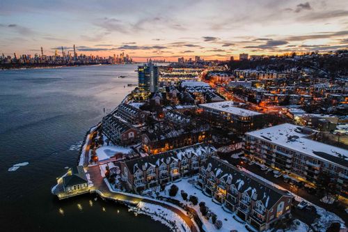 21 Grand Cove Way, Edgewater, NJ, 07020 | Card Image