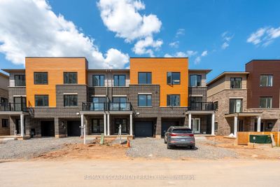 118 - 21 Roxanne Dr, Condo with 2 bedrooms, 3 bathrooms and 3 parking in Hamilton ON | Image 1