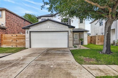 2530 Links Dr, Edinburg, TX, 78542-4589 | Card Image