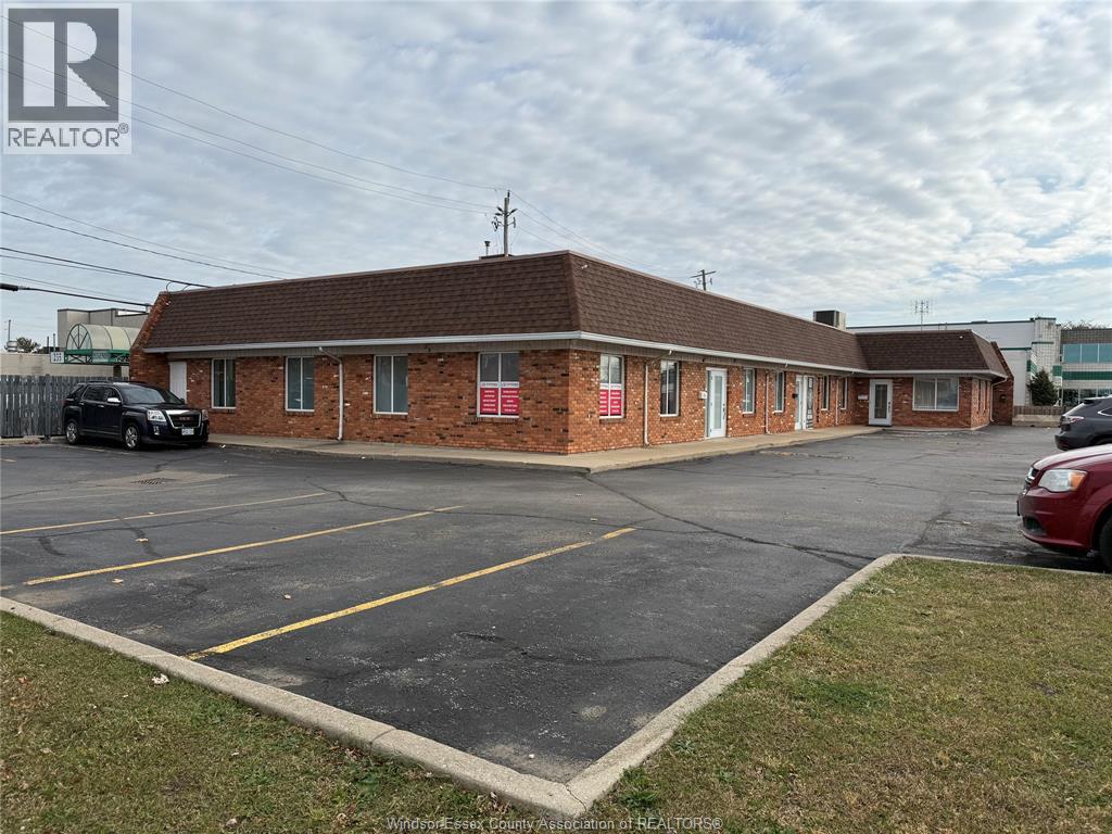 Commercial Lease in Windsor 5