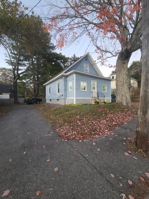 193 Warren Ave, Portland, ME, 04103-1157 | Card Image