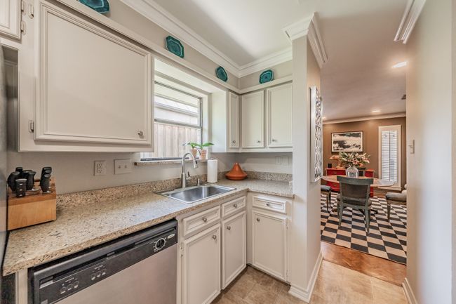 1214 Belle Pl, Home with 3 bedrooms, 3 bathrooms and null parking in Fort Worth TX | Image 8