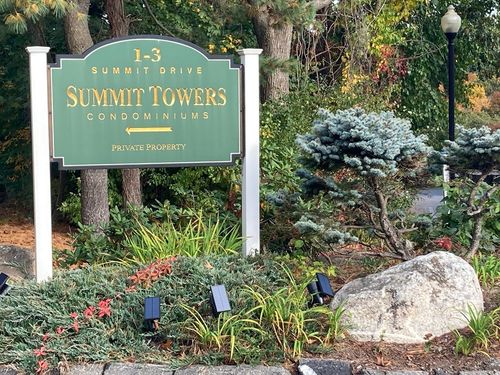 apt-43-2 Summit Dr, Reading, MA, 01867-4044 | Card Image