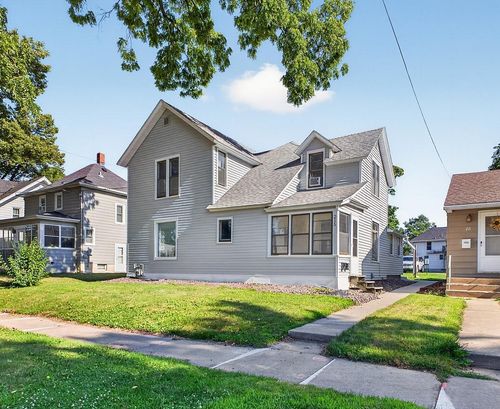 215 6th St Nw, Rochester, MN, 55901-6851 | Card Image