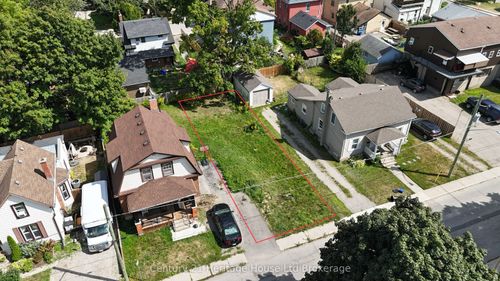 77 Metcalf St, Woodstock, ON, N4S3E9 | Card Image