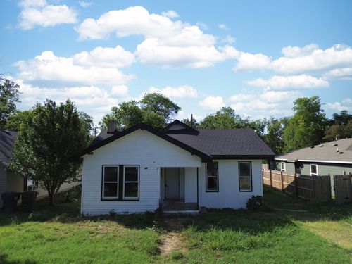 2210 Mckenzie Ave, Waco, TX, 76708-2741 | Card Image