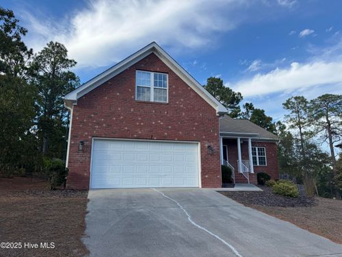 1 Van Buren Ln, Pinehurst, NC, 28374-6929 | Card Image