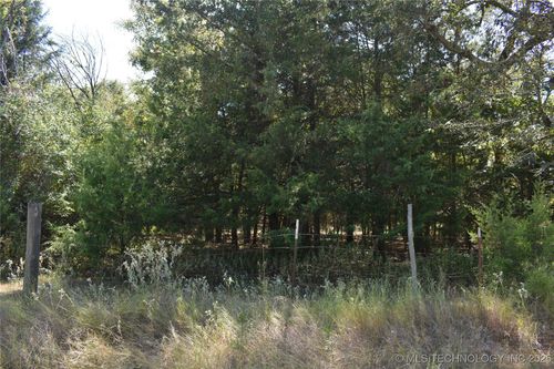1 S 8th St, Hugo, OK, 74743 | Card Image
