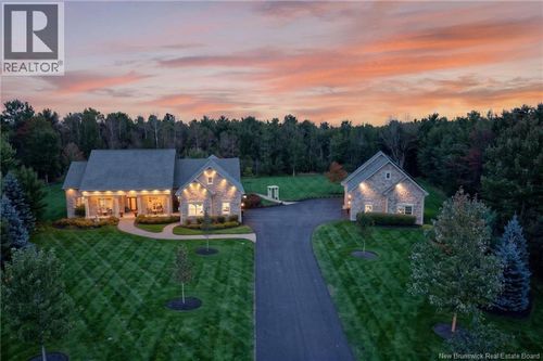 155 Boundary Dr, House with 5 bedrooms, 5 bathrooms and null parking in Moncton NB | Card Image