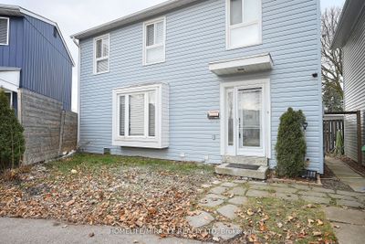 103 Huntingwood Cres, House other with 3 bedrooms, 4 bathrooms and 4 parking in Brampton ON | Image 1