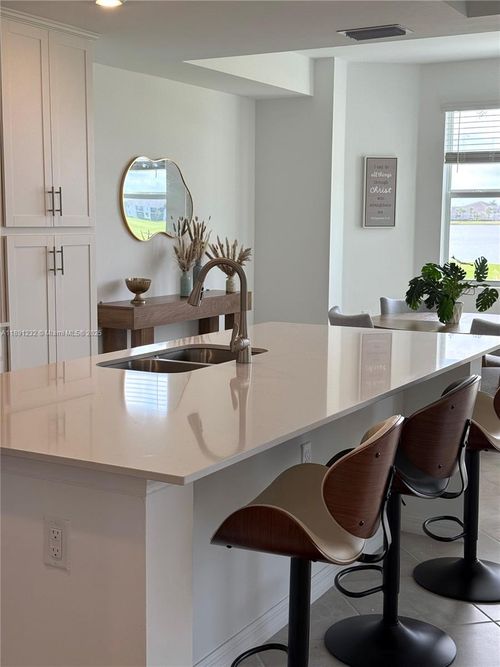 unit-3917-5555 Double Eagle Cir, Ave Maria, FL, 34142-5460 | Card Image