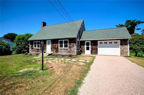 27 Sunset Dr, Charlestown, RI, 02813-1013 | Card Image