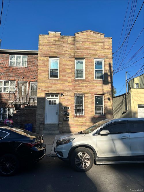 1618 Taylor Ave, Bronx, NY, 10460-2724 | Card Image