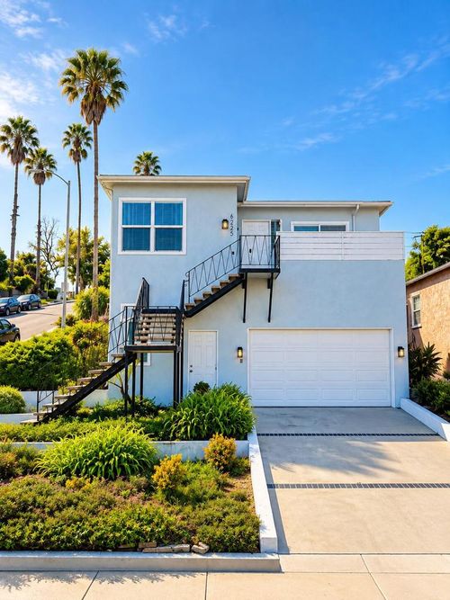 6225 S Verdun Ave, Los Angeles, CA, 90043 | Card Image
