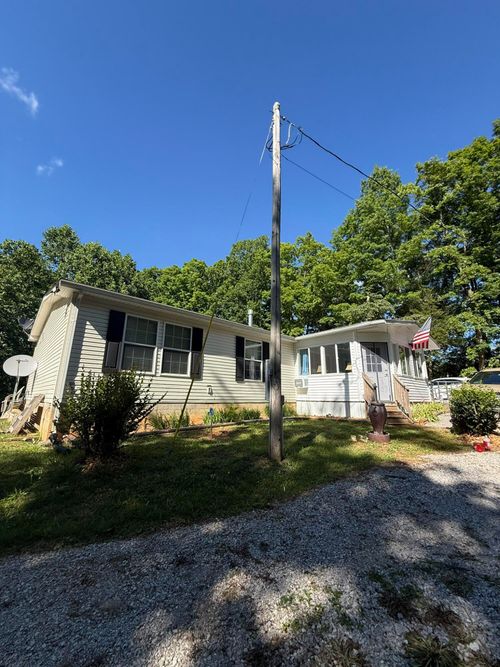 266 Carmel Ln, Albany, KY, 42602-6674 | Card Image