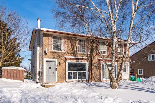 72 Crehan Cres, Stratford, ON, N4Z1B7 | Card Image