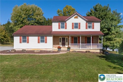 17 Mellon School Ln, FLEETWOOD, PA, 19522-9773 | Card Image