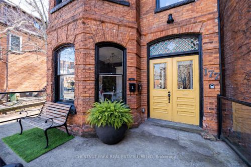 177 Charlton Ave W, Hamilton, ON, L8P2C8 | Card Image