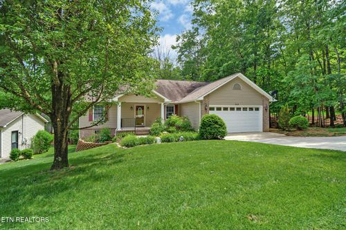 348 Lakeview Dr, Crossville, TN, 38558-7040 | Card Image