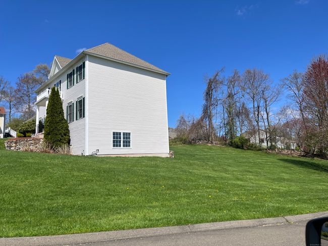 1 Maplecrest Ln, House other with 4 bedrooms, 3 bathrooms and null parking in Hamden CT | Image 38