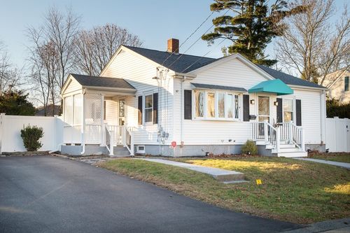 395 Hawes St, New Bedford, MA, 02745-1317 | Card Image