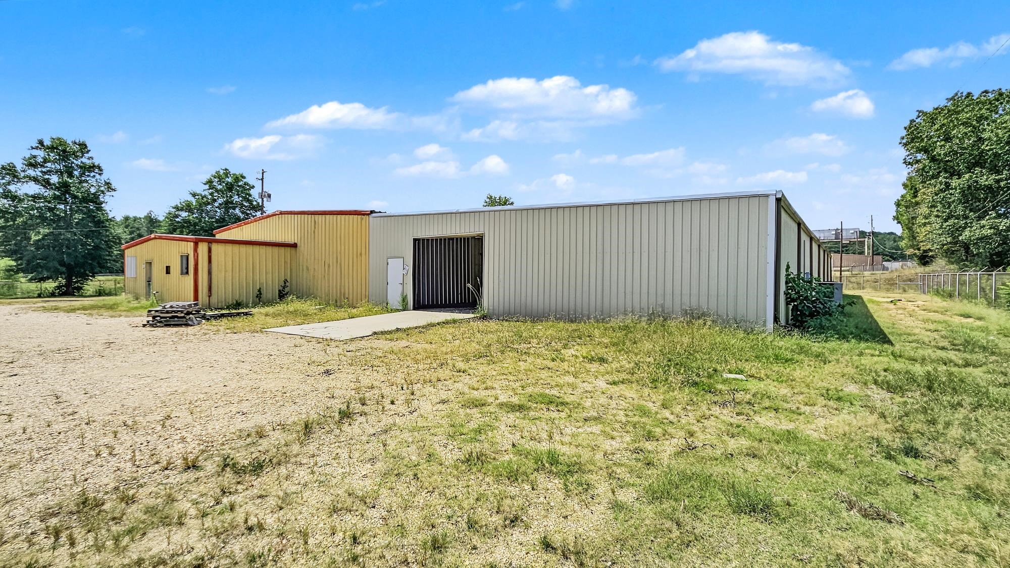 180 Cambridge Dr, Winfield, AL 35594