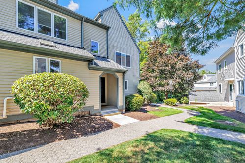 41-41 Ridgewood Ct, Shelton, CT, 06484-3825 | Card Image