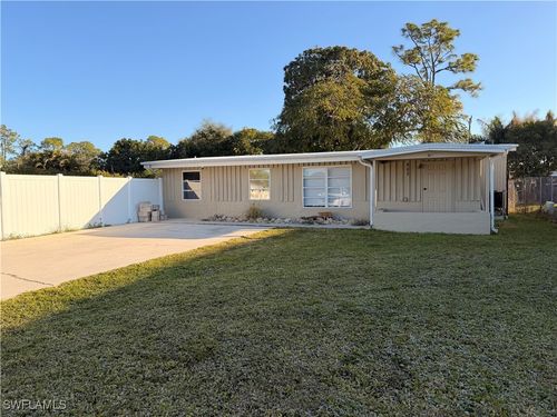 156 4th St, NAPLES, FL, 34113-8536 | Card Image