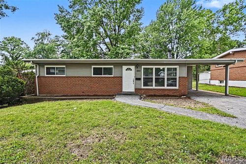 435 Saint Edward Lane, Florissant, MO, 63033 | Card Image