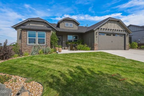2440 43rd Pl, Redmond, OR, 97756-1980 | Card Image