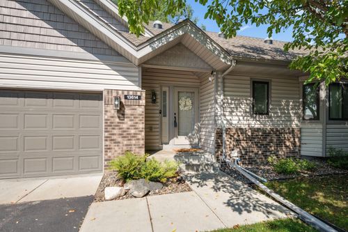 13614 Parkwood Dr, Burnsville, MN, 55337-8521 | Card Image
