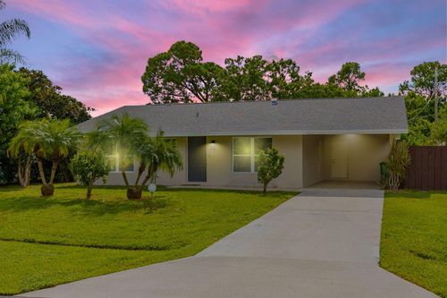 216 Se Fallon Dr, Port St Lucie, FL, 34983-2578 | Card Image