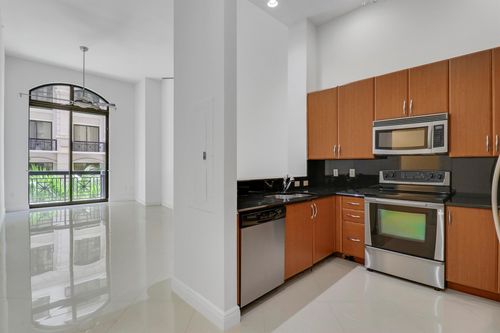 apt-307-701 S Olive Ave, West Palm Beach, FL, 33401-6107 | Card Image
