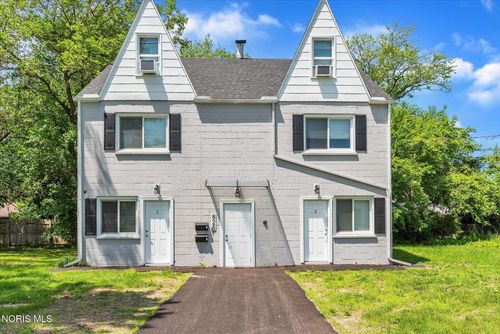 825 Underwood Ave, Toledo, OH, 43607-3100 | Card Image
