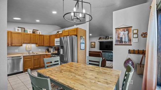 460 Rob Ren Dr, House other with 3 bedrooms, 2 bathrooms and null parking in Grand Junction CO | Image 7