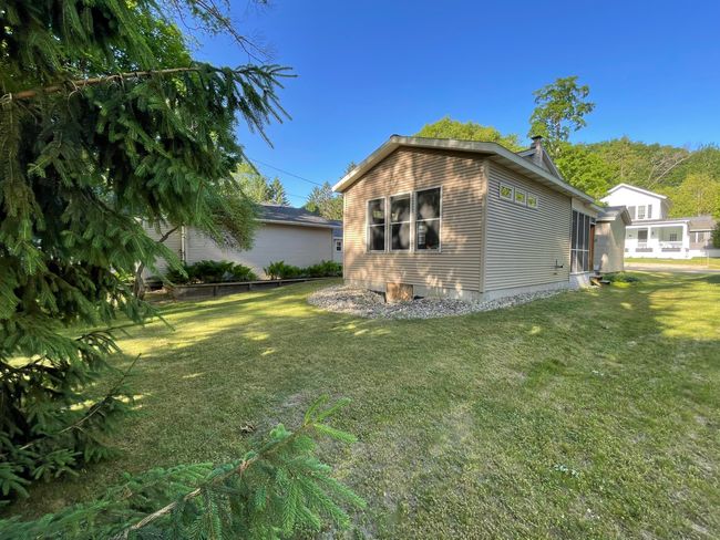 368 N Hancock St, House other with 4 bedrooms, 3 bathrooms and null parking in Pentwater MI | Image 41