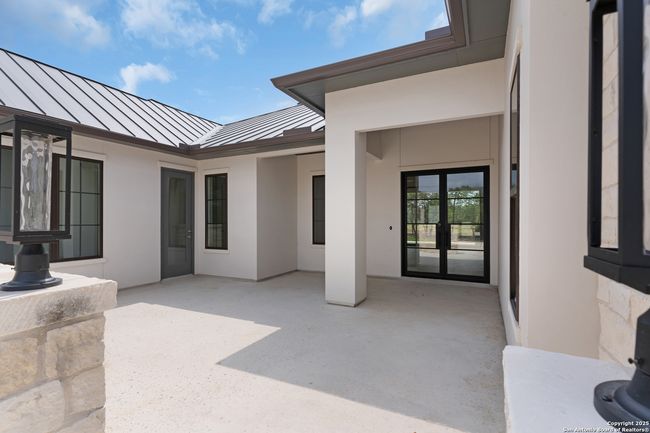 8166 Blue Oak, House other with 4 bedrooms, 5 bathrooms and null parking in Garden Ridge TX | Image 5
